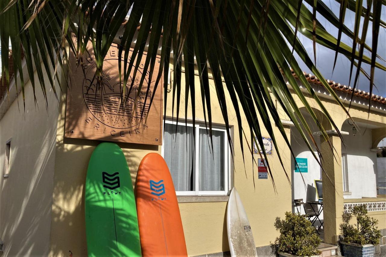 Surfer'S Den Ericeira Hostel ภายนอก รูปภาพ