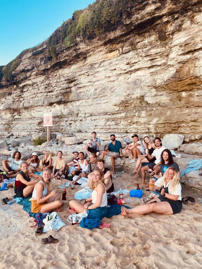 Surfer'S Den Ericeira Hostel ภายนอก รูปภาพ