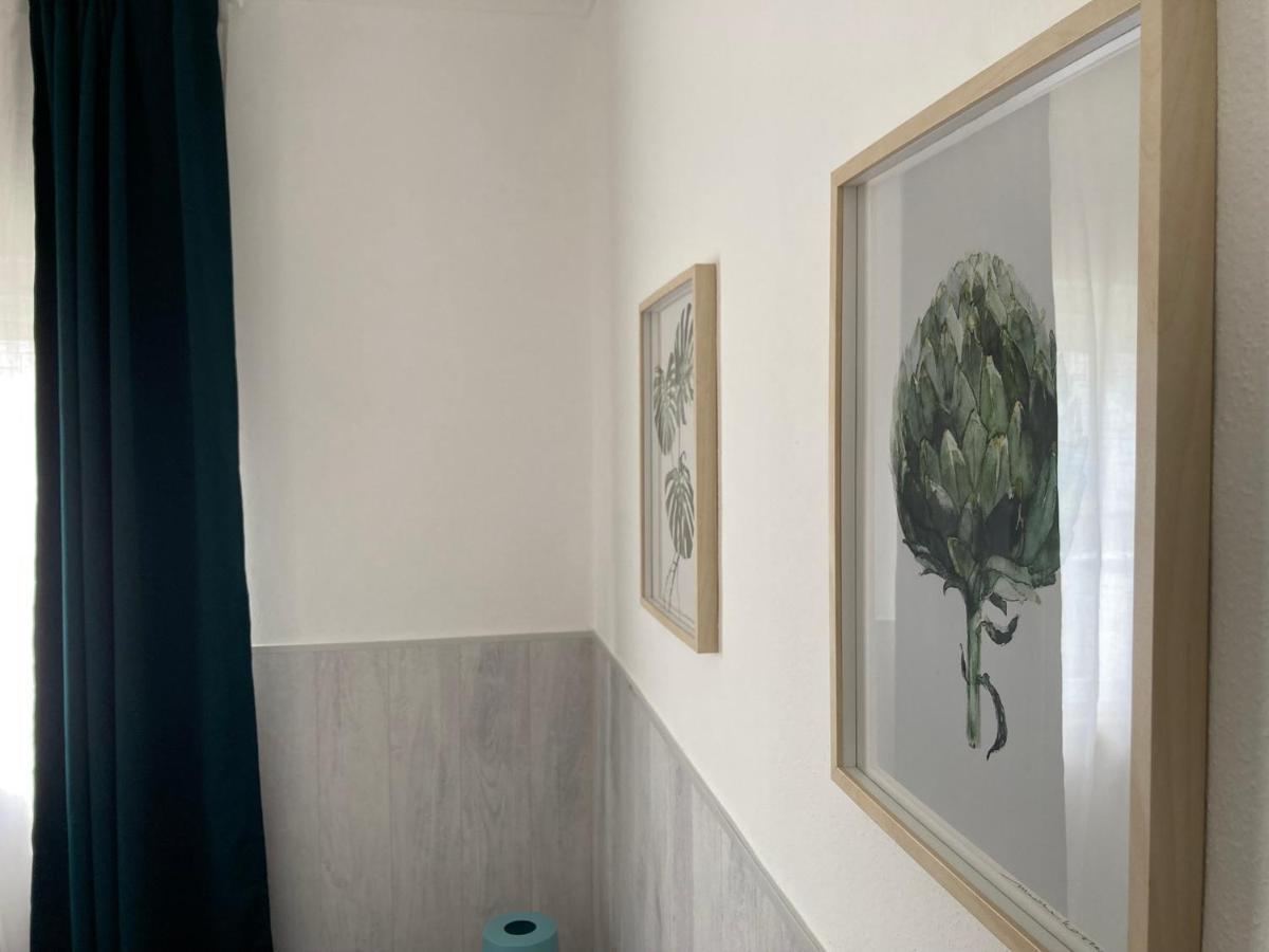 Surfer'S Den Ericeira Hostel ภายนอก รูปภาพ