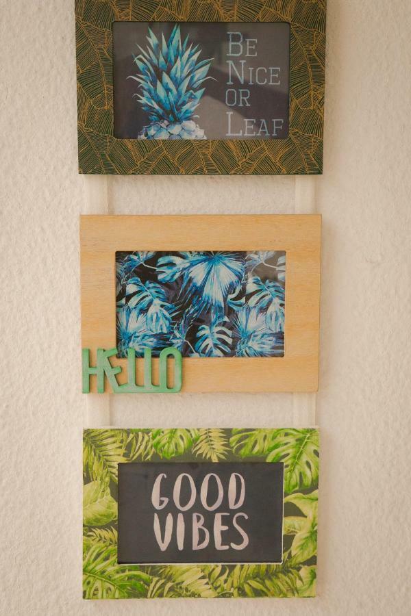 Surfer'S Den Ericeira Hostel ภายนอก รูปภาพ